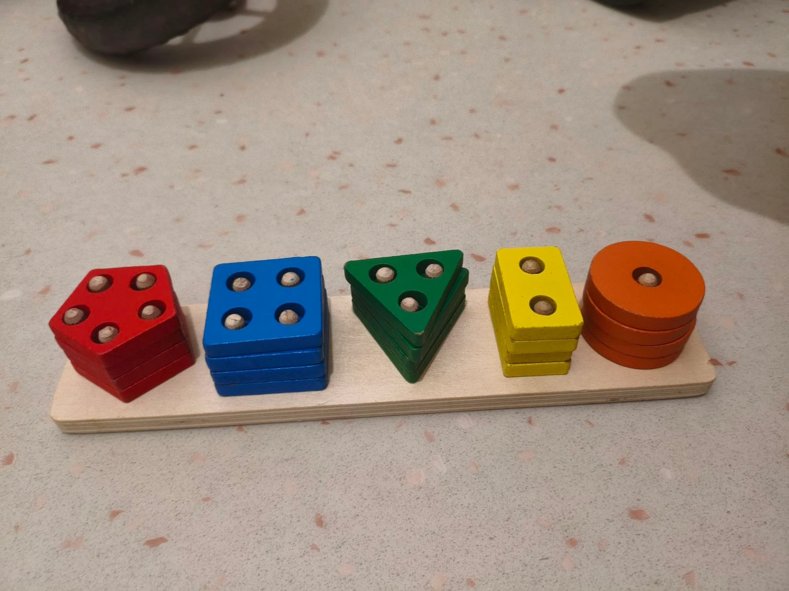 Jeux en bois pour enfant